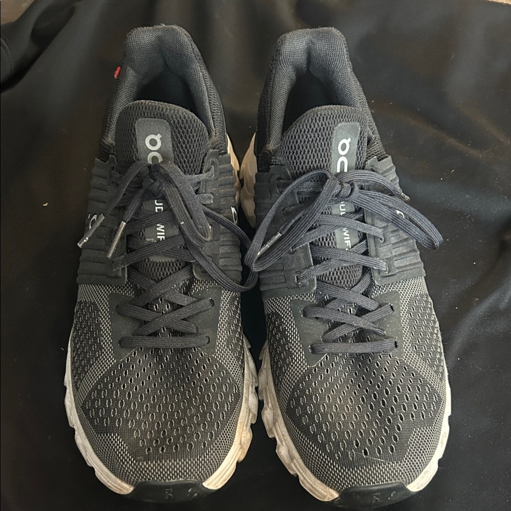 On cloud Running women’s Charcoal Athletic Shoes